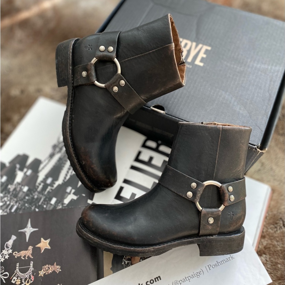 Frye Veronica Harness Short
